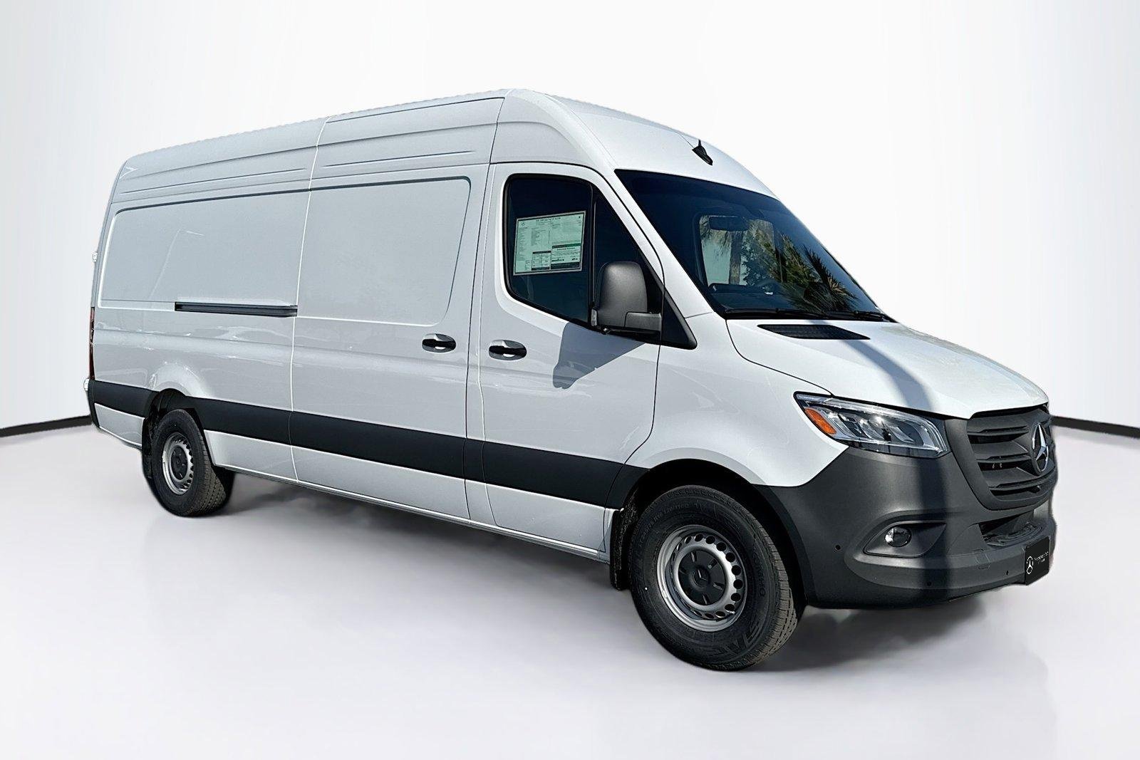 New 2026 Arctic White Mercedes-Benz  image 3