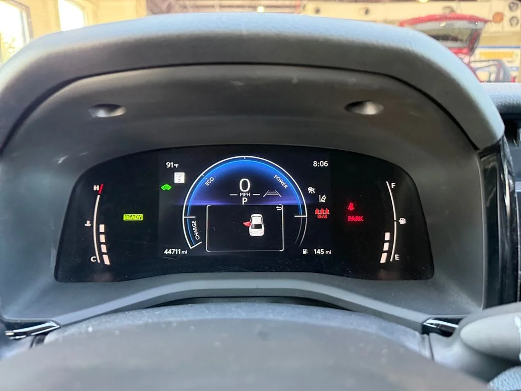 Used 2025  Toyota LE image 14