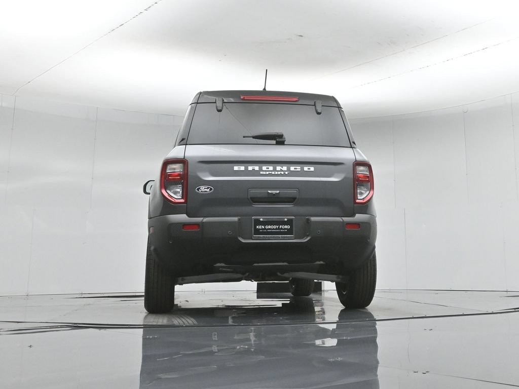 New 2026 Carbonized Gray Metallic Ford Outer Banks image 45