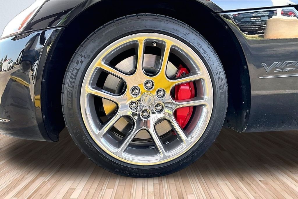 Used 2005 Black Dodge SRT10 image 7
