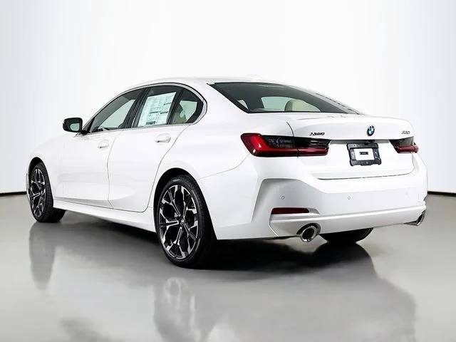 2025 BMW 3 Series 330i - Photo 5