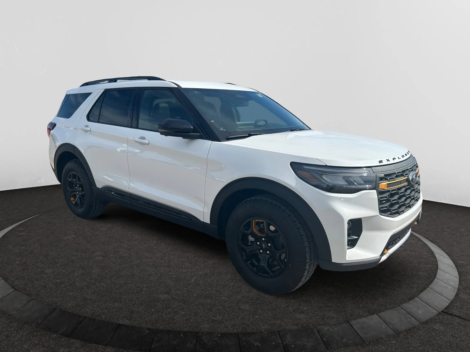 New 2026 Star White Metallic Tri-Coat Ford Tremor image 7