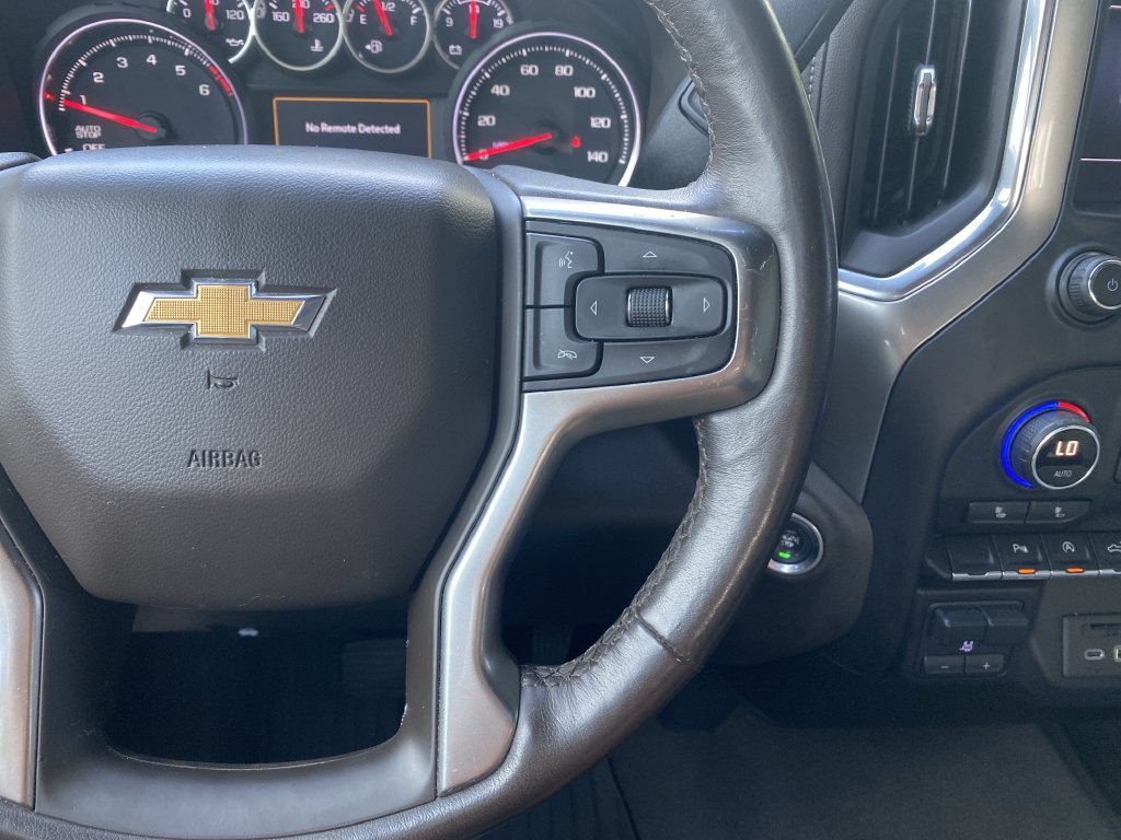 Used 2020 Shadow Gray Metallic Chevrolet LT image 21