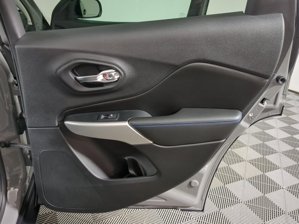 Used 2019 Sting-Gray Clearcoat Jeep Upland image 22