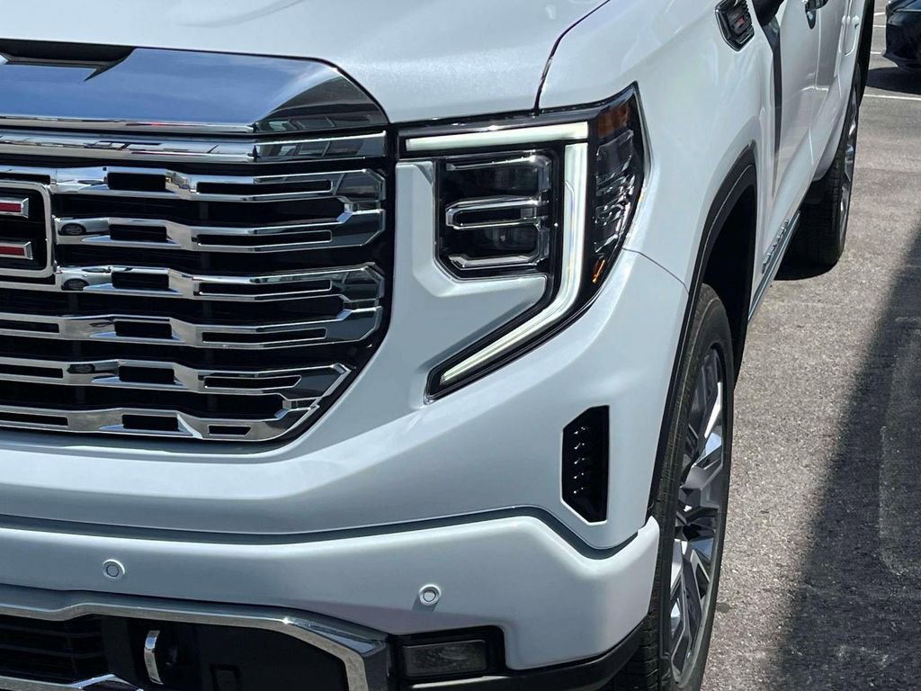 2026 GMC Sierra 1500 Denali - Photo 9