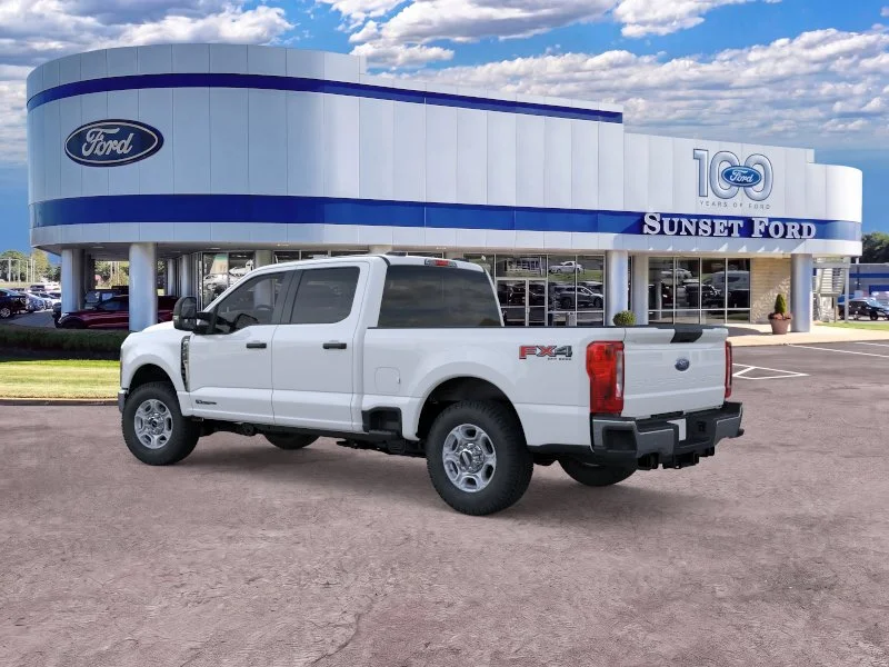New 2026 Oxford White Ford F-250® XLT image 4