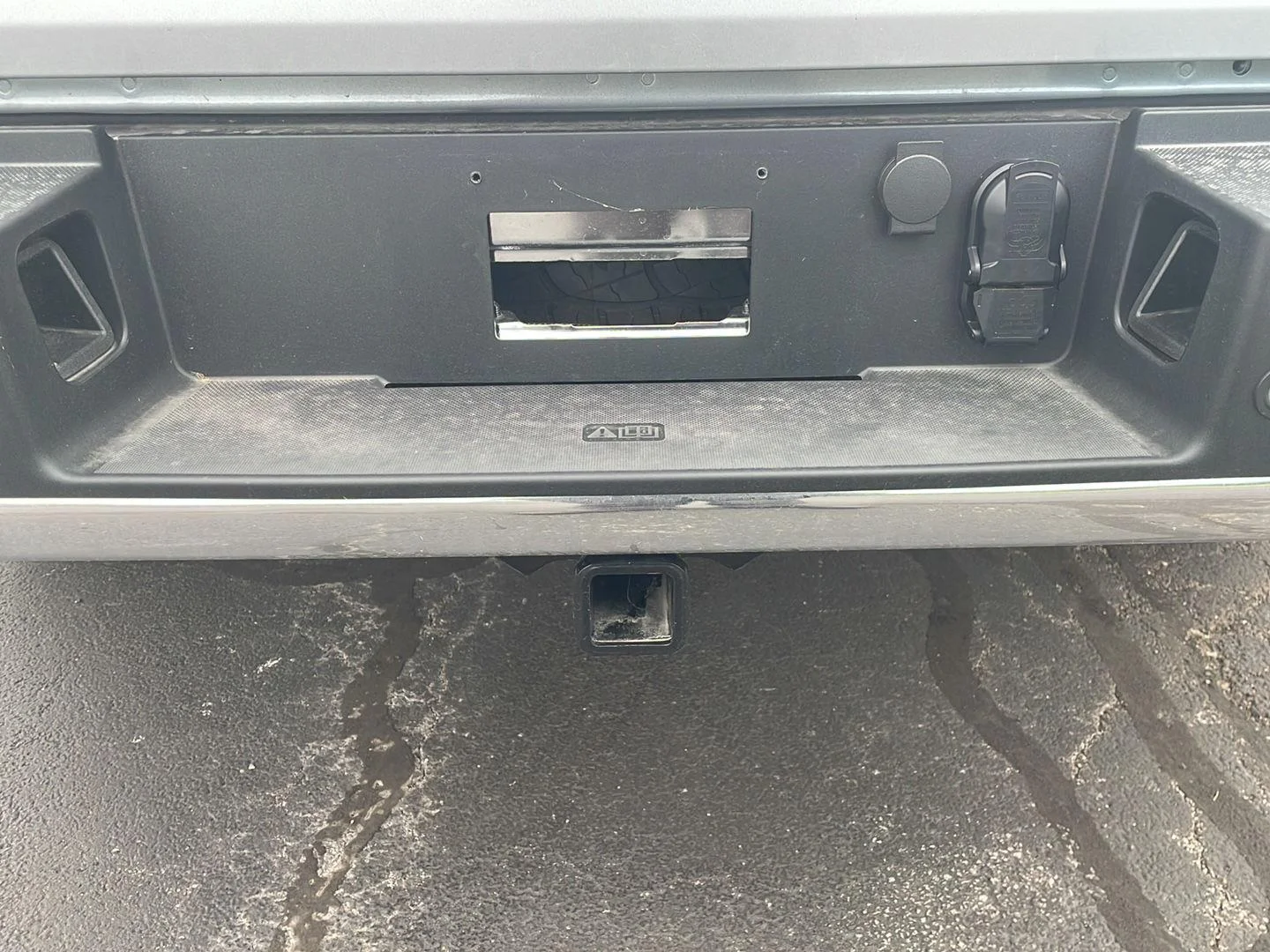 New 2026 Iconic Silver Metallic Ford XLT image 30
