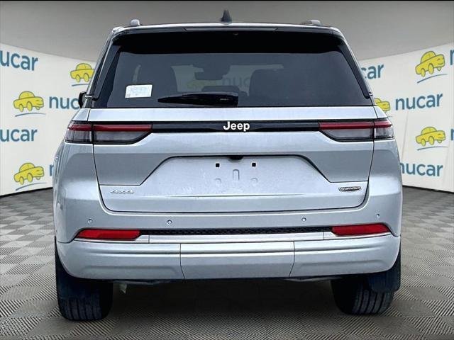 New 2026 Silver Zynith Exterior Paint Jeep Summit image 6