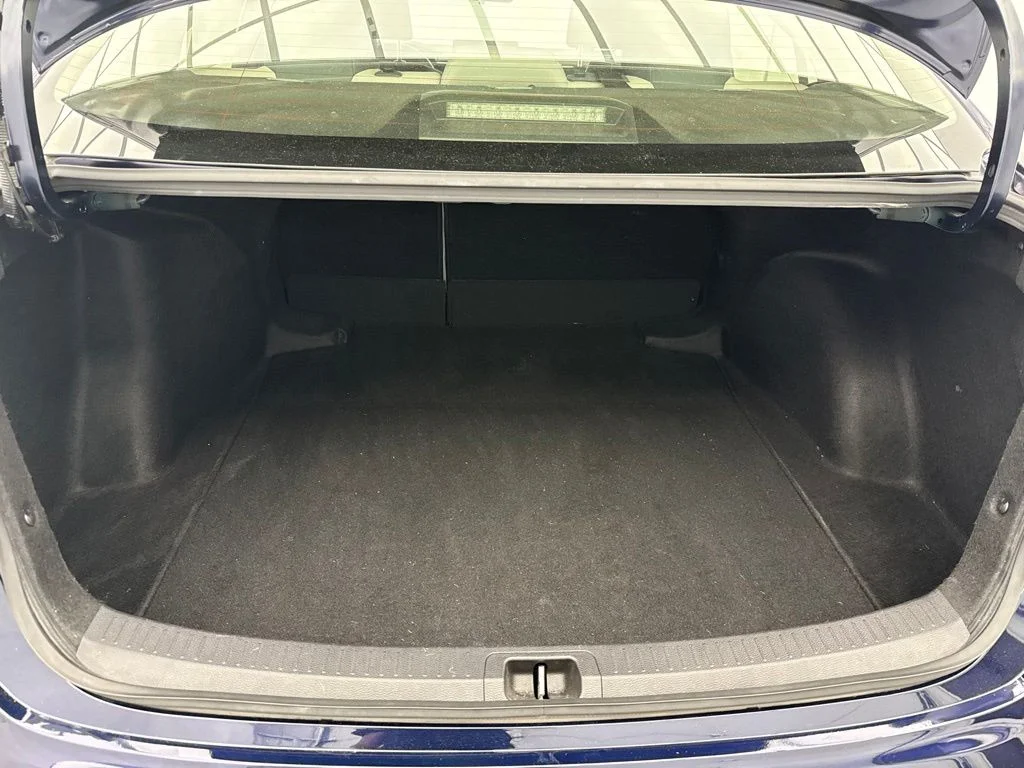 Used 2023  Toyota LE image 12
