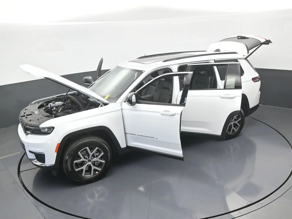 Used 2025 Bright White Clearcoat Jeep Limited image 61