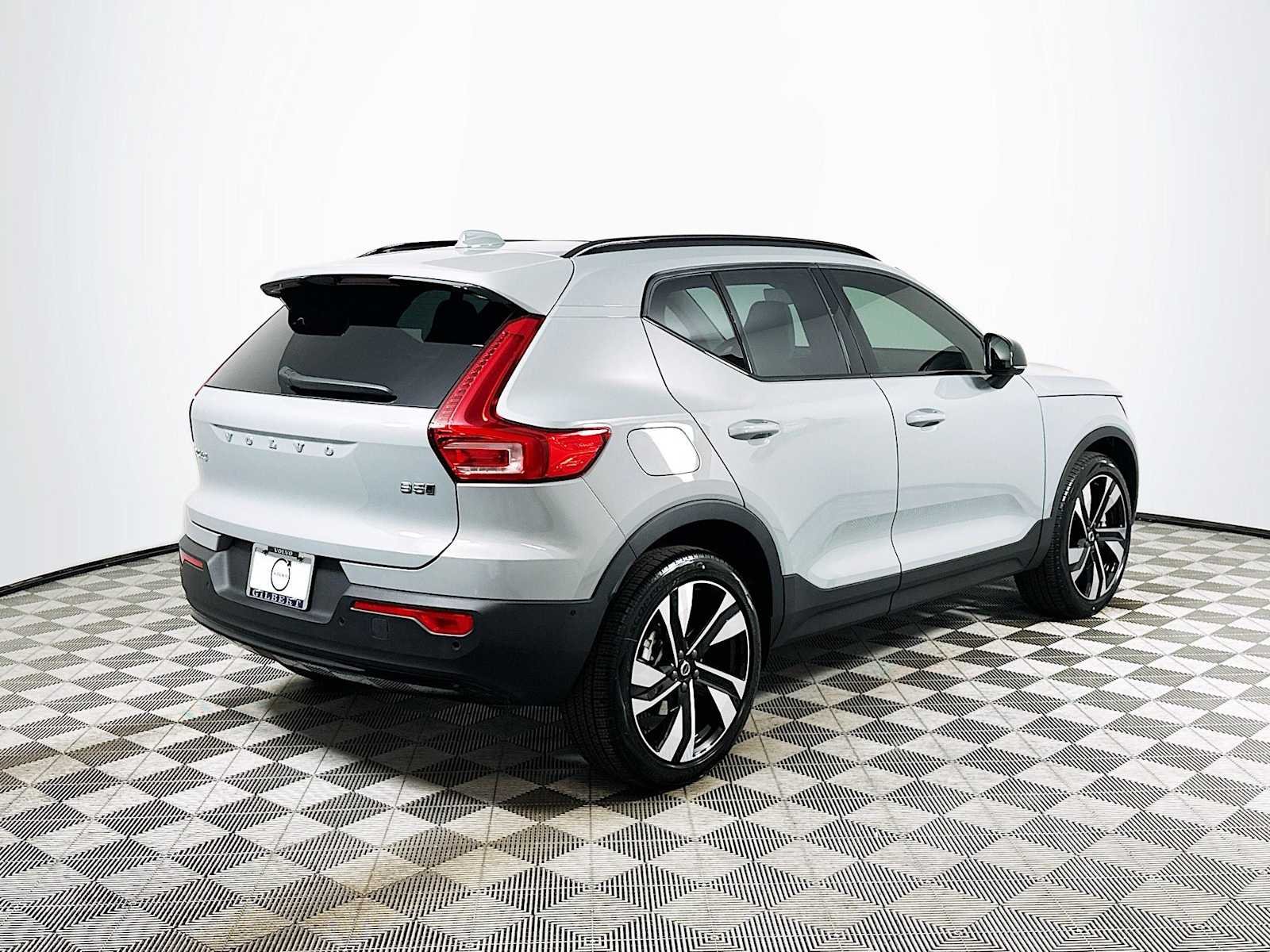 New 2026 Vapour Grey Volvo Ultra image 7