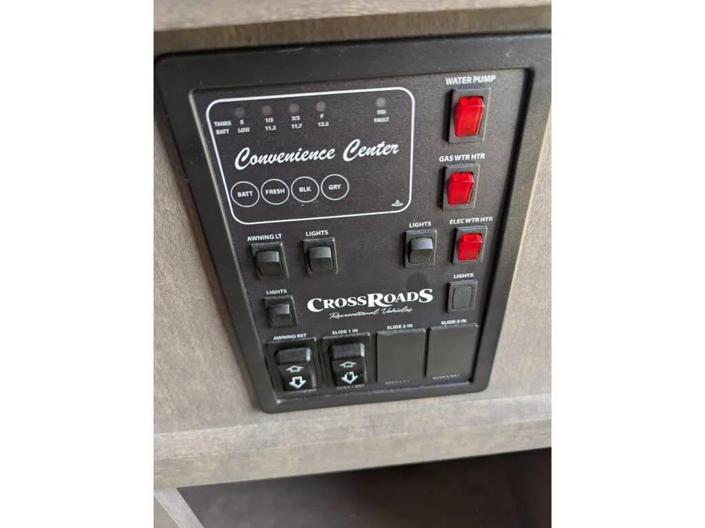 Used 2018  Cross Roads 254RB image 31
