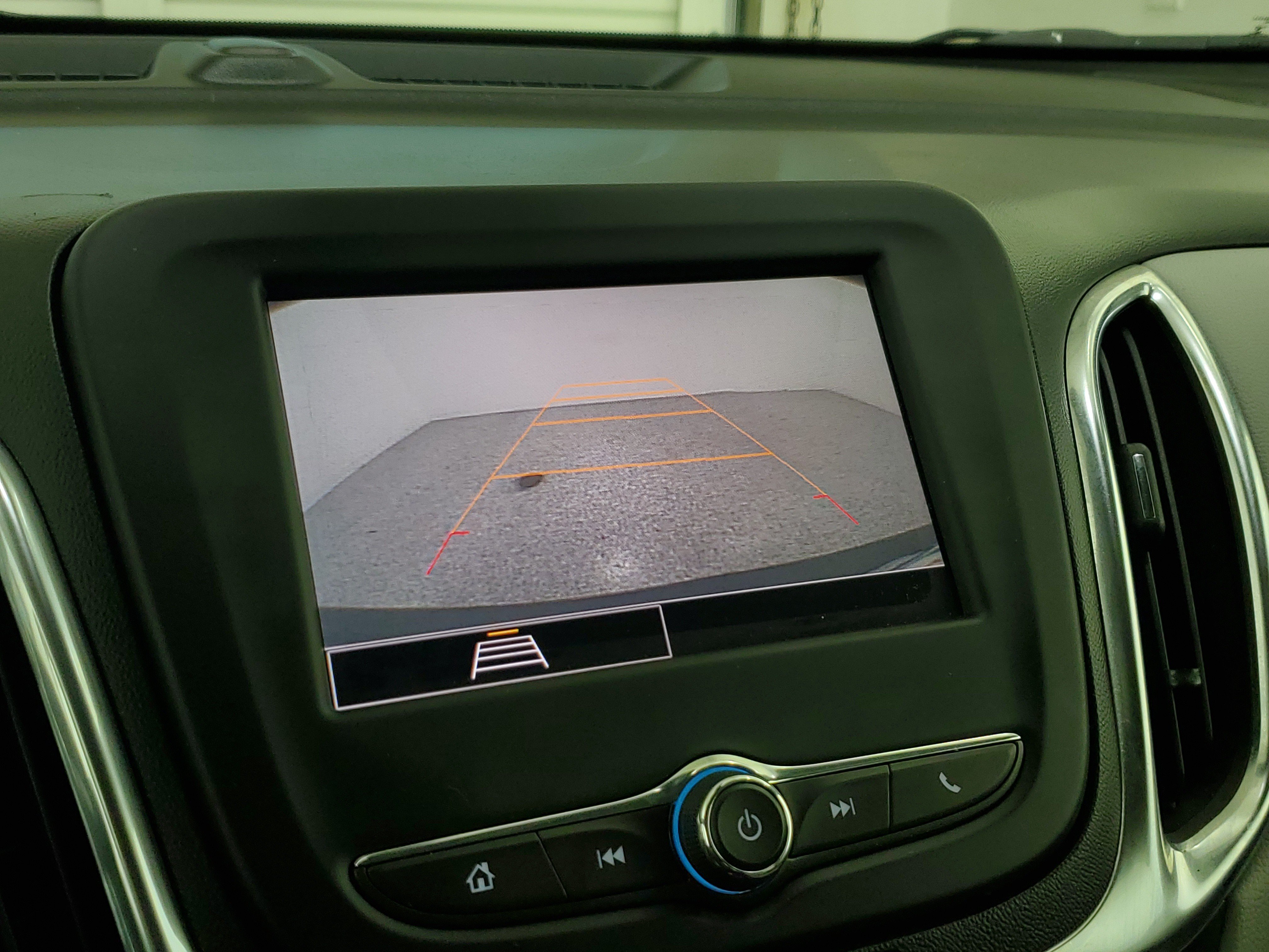 Used 2022 Iron Gray Metallic Chevrolet LT image 27
