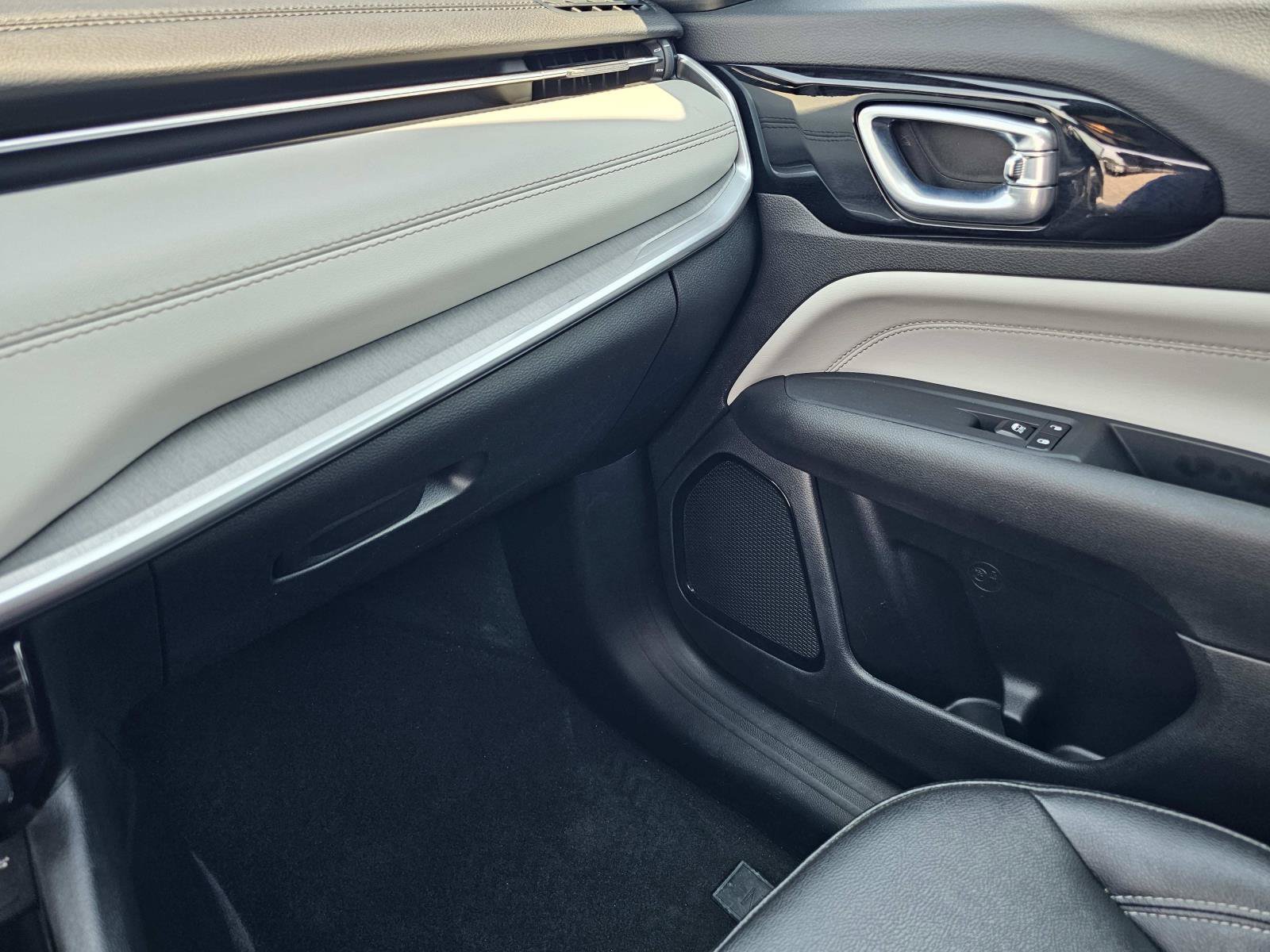 2025 Jeep Compass Limited - Photo 26