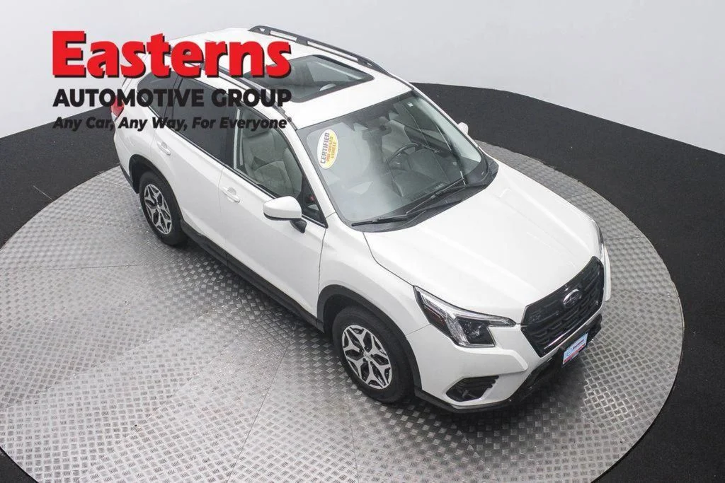 Used 2022 White Subaru Premium image 3