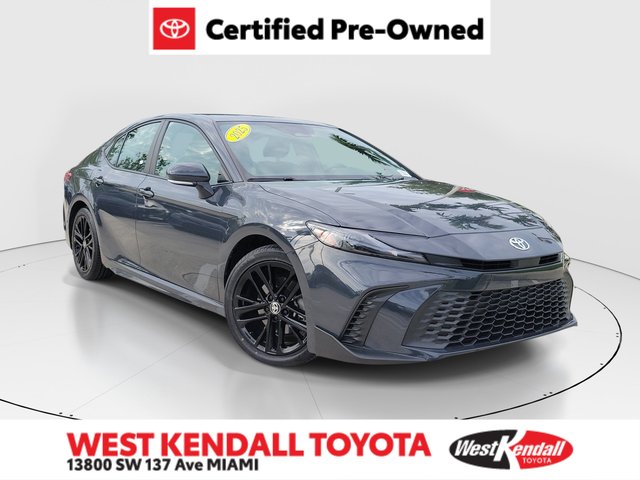 2025 Toyota Camry SE