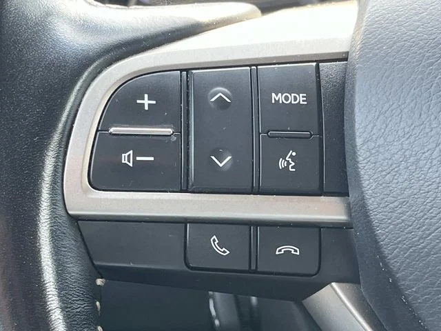 Used 2017 White Lexus 350 image 33