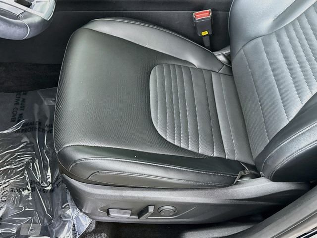 Used 2025 Black Kia SX-Prestige image 21