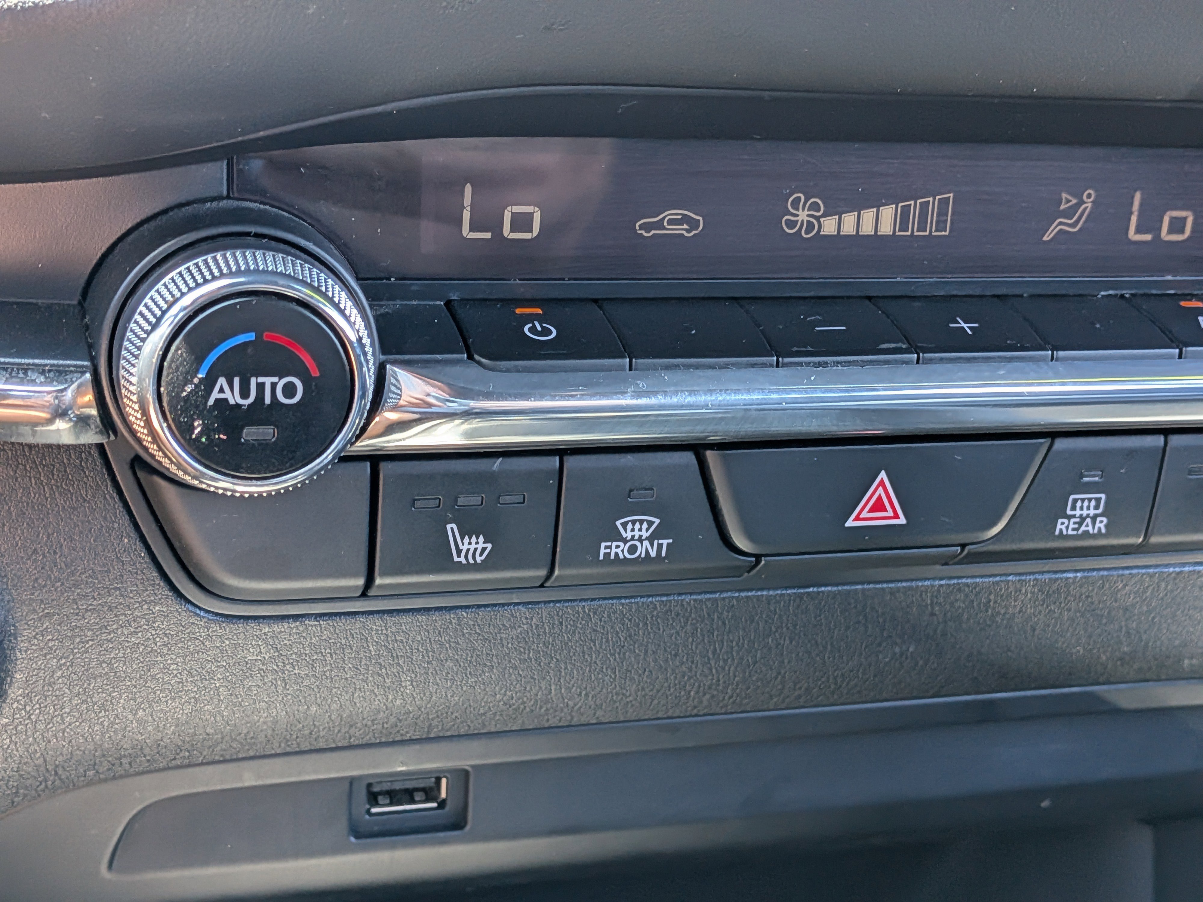 2019 Mazda Mazda3 Premium AWD - Photo 31