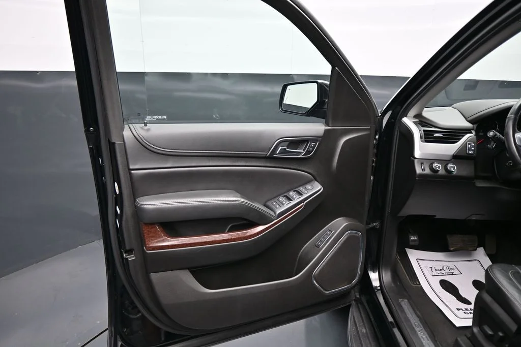 Used 2019 Black GMC SLT image 10