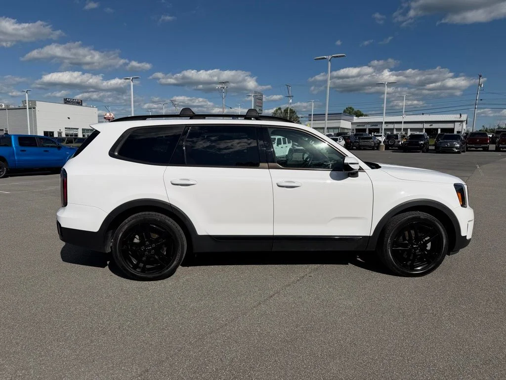 Certified Used 2024 White Kia SX-Prestige X-Line image 6