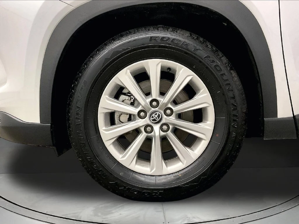 Certified Used 2024 Beige Toyota XLE image 12