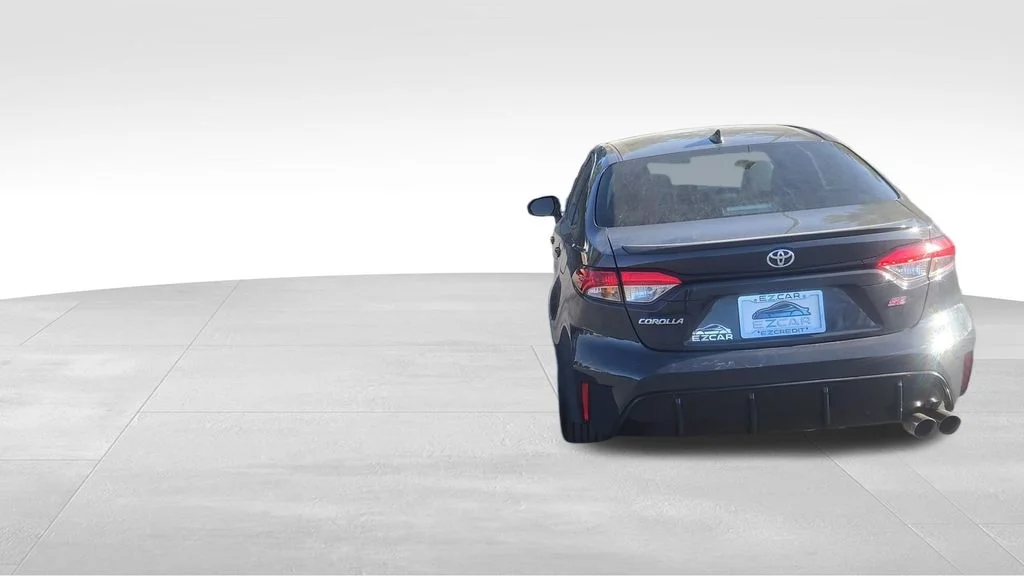 Used 2023 UNDERGROUND Toyota SE image 7