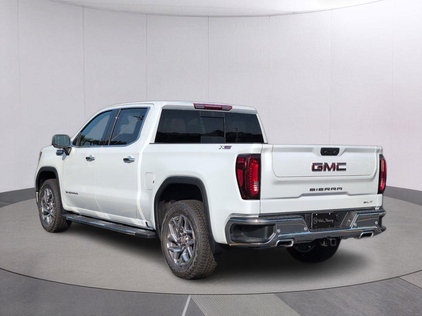 New 2026 Glacier White Tricoat GMC SLT image 3
