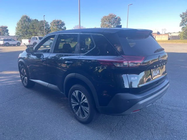 Used 2023 Black Nissan SV image 3