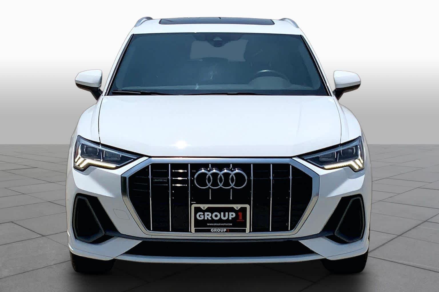 Used 2025 Arkona White Audi S line Premium image 4