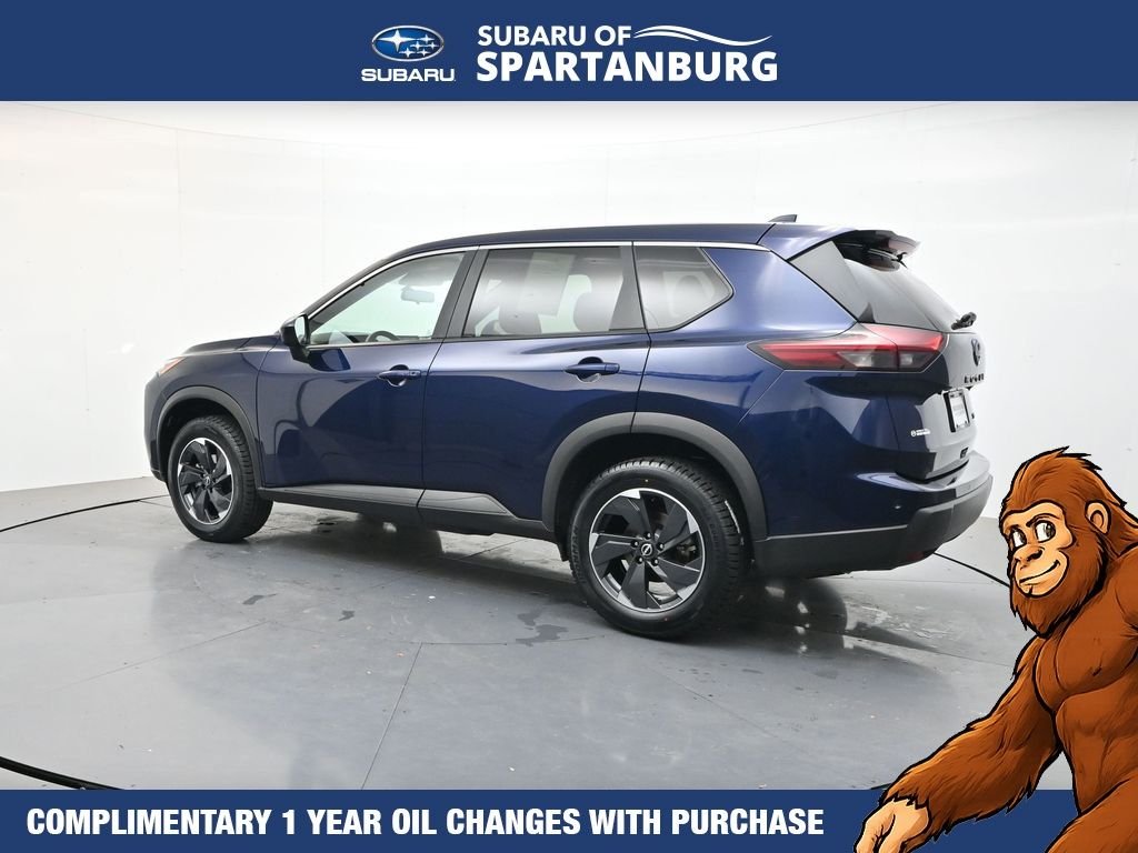 Used 2024 Deep Ocean Blue Nissan SV image 5