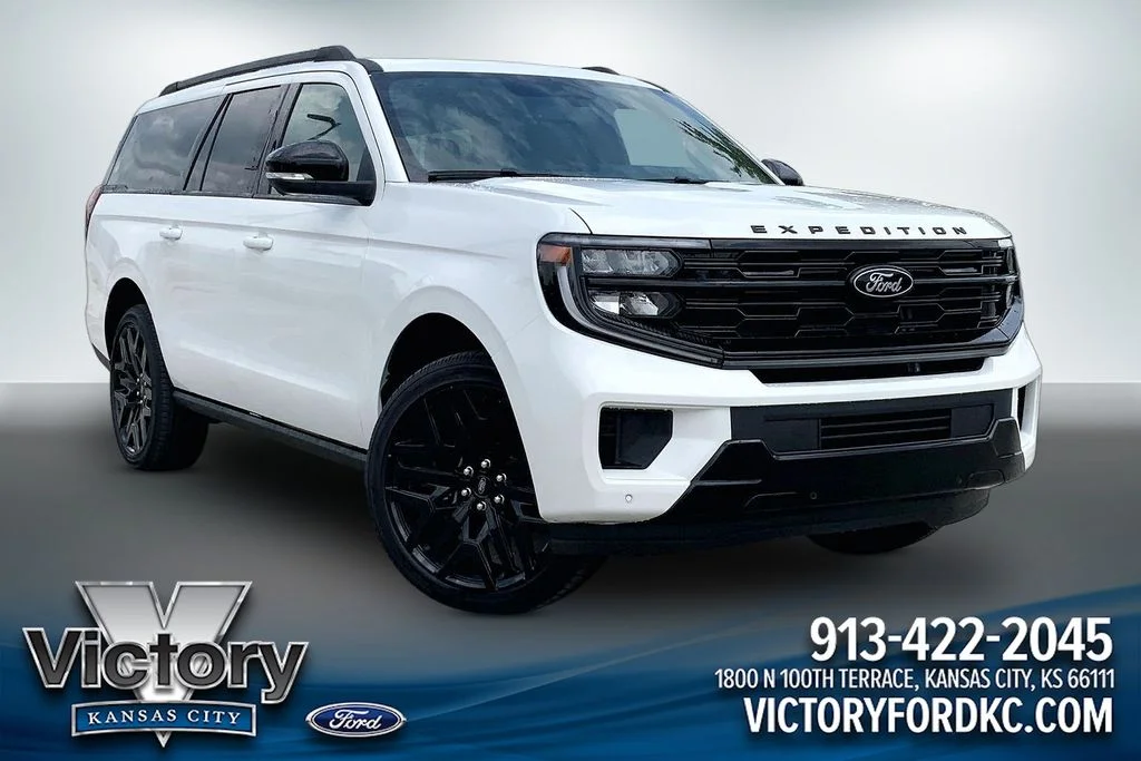 New 2026 Star White Metallic Tri-Coat Ford Platinum image 8