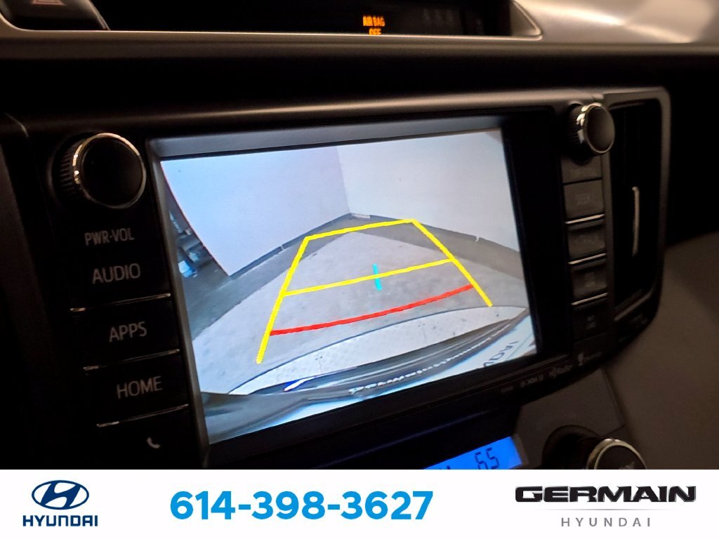 Used 2018 Blue Toyota XLE image 31