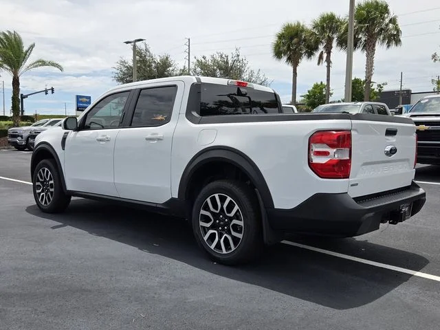Used 2023 White Ford Lariat image 5