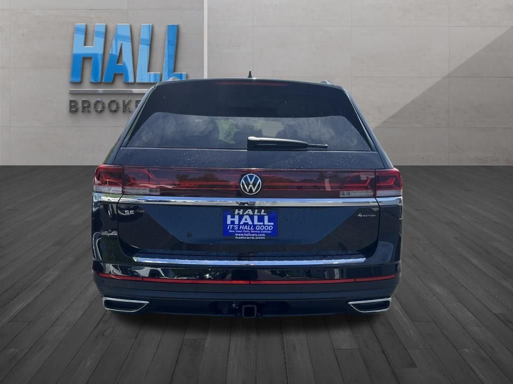 New 2026 Black Volkswagen 2.0T SE w/Technology image 4