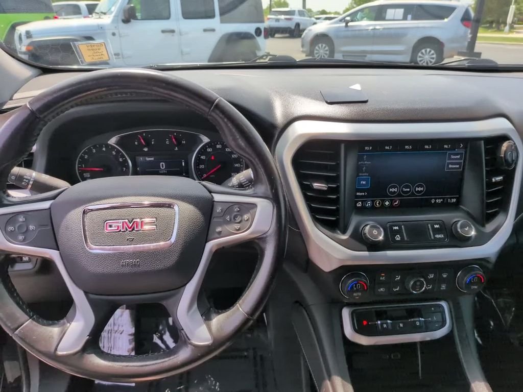 Used 2020 Black GMC SLE image 29