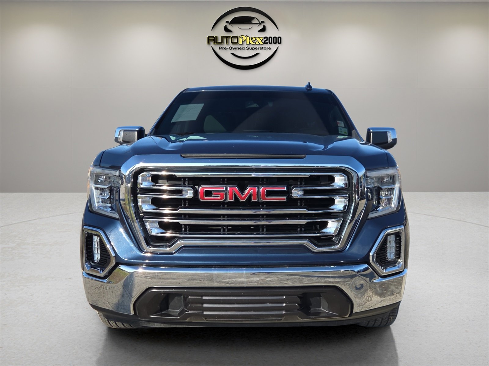 2020 Gmc Sierra 1500 SLT photo 2