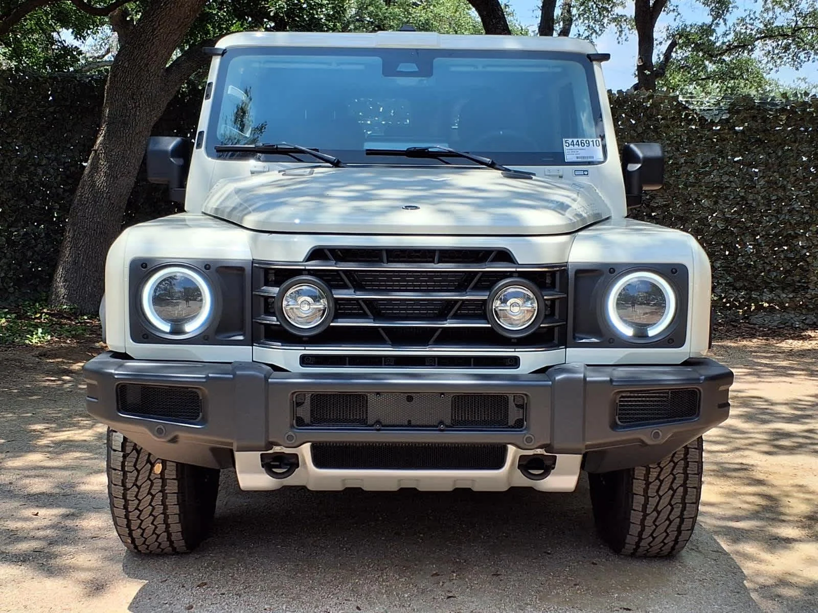 New 2026 SCOTTISH WHITE INEOS Fieldmaster Edition image 2