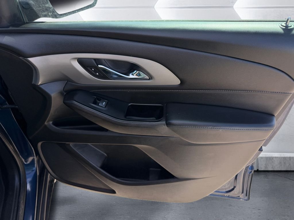 Used 2023 Blue Chevrolet LT image 13