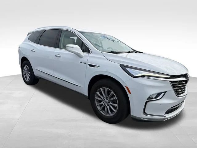 Used 2023 (Includes Satin Nickel lower exterior accent color.) Buick Essence image 9