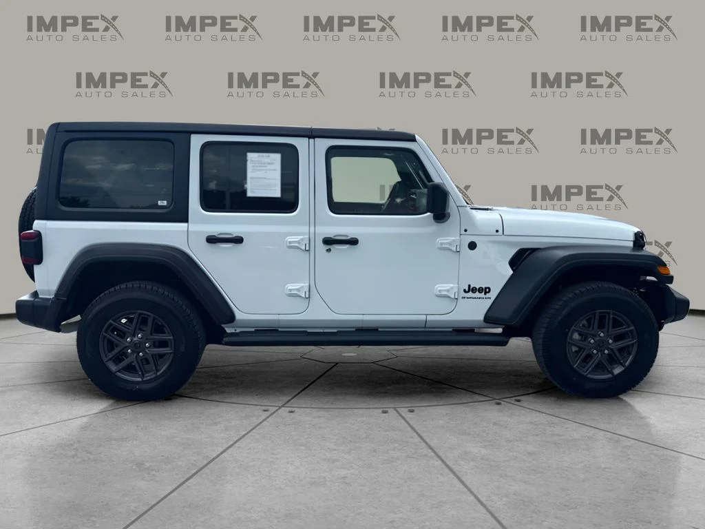 Used 2025 White Jeep Sport S image 6