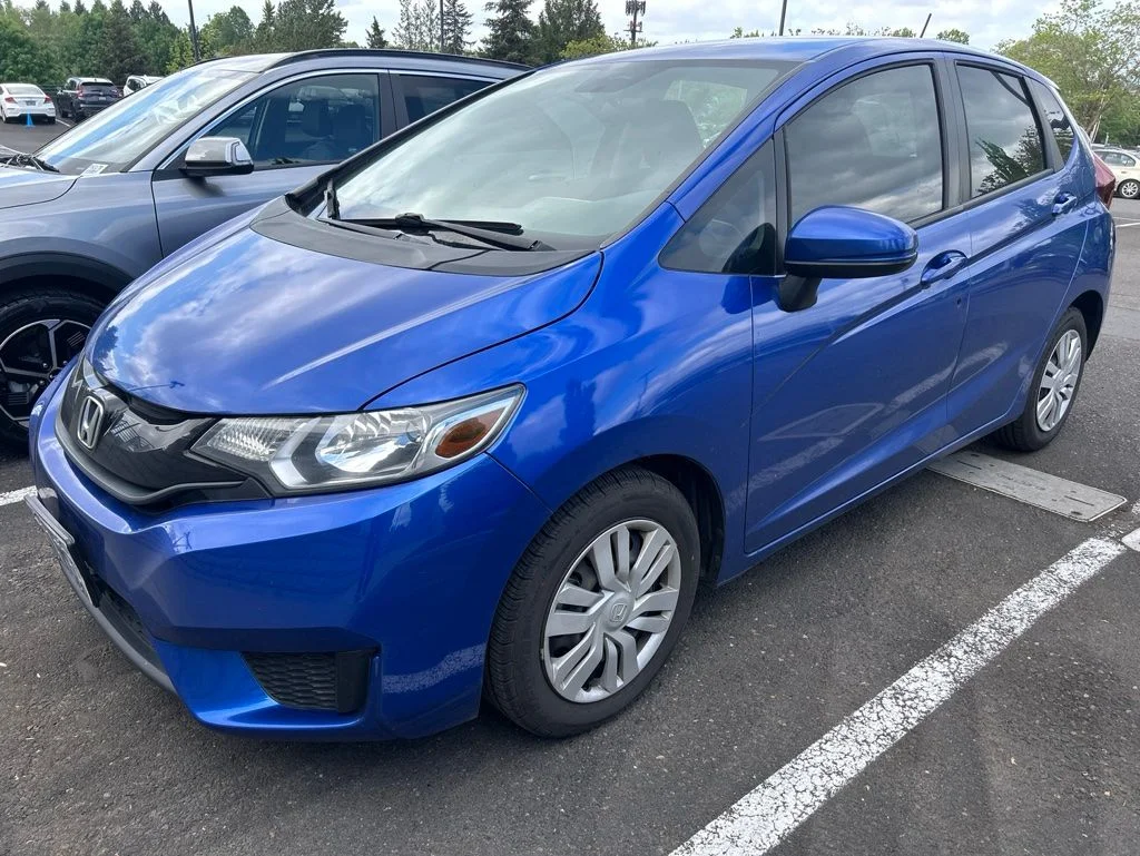 2017 Honda Fit LX 6MT's photo