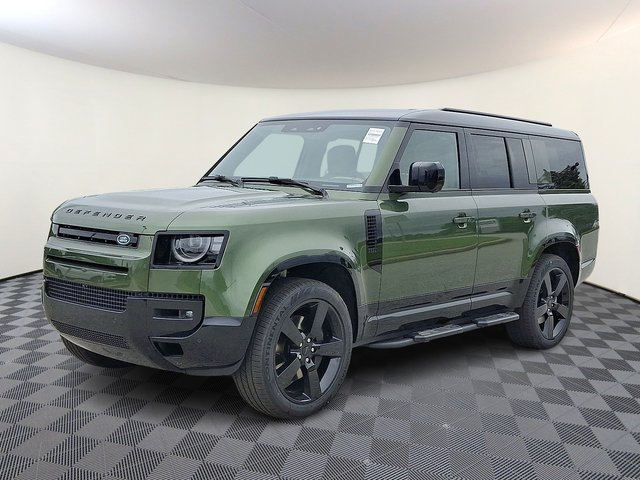 2026 Land Rover Defender 130 P400 X-Dynamic SE