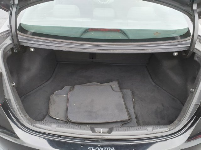 Used 2012 Black Hyundai GLS image 21