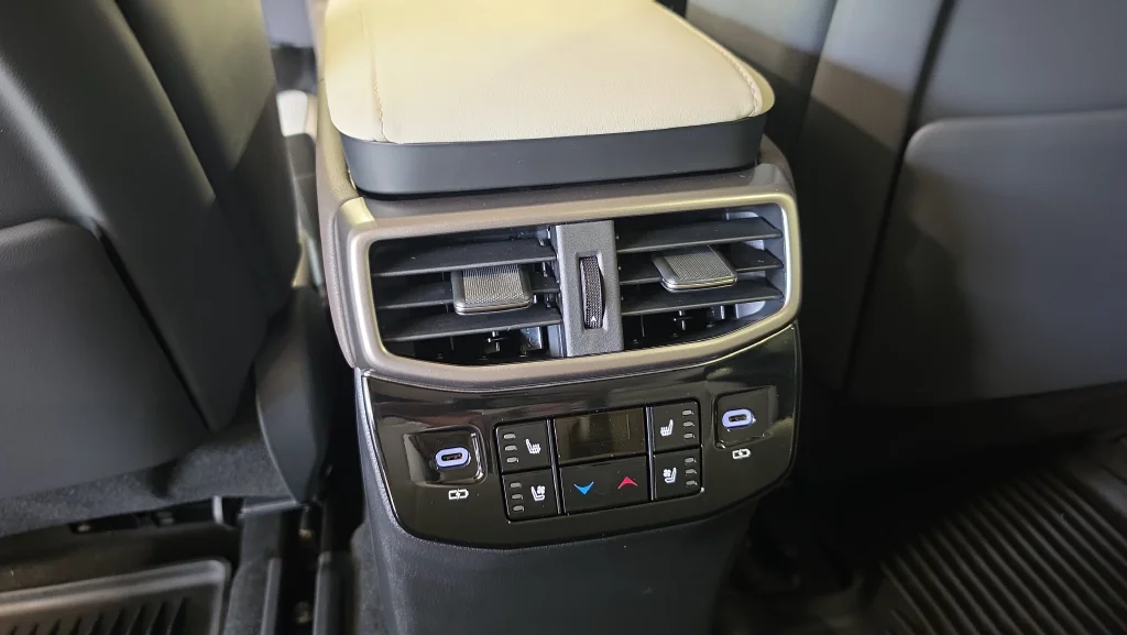 New 2026 Eminent White Pearl Lexus  350 LUXURY AWD image 21