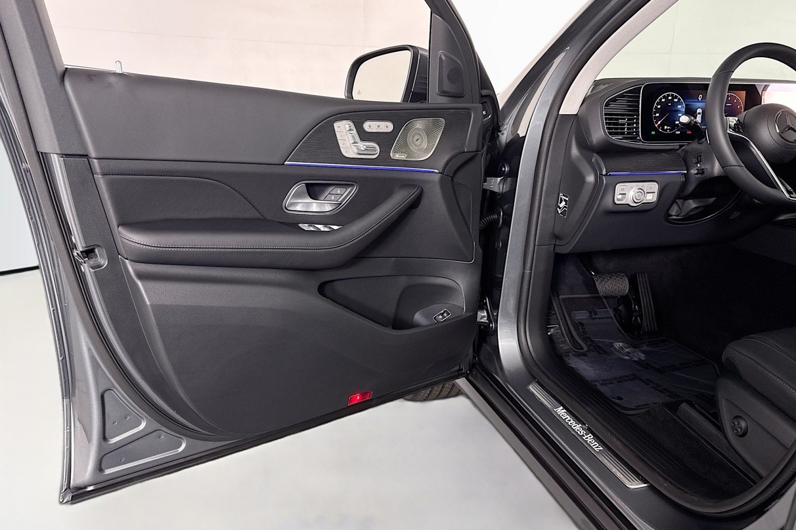New 2026 Selenite Grey Metallic Mercedes-Benz GLE 350 SUV image 20