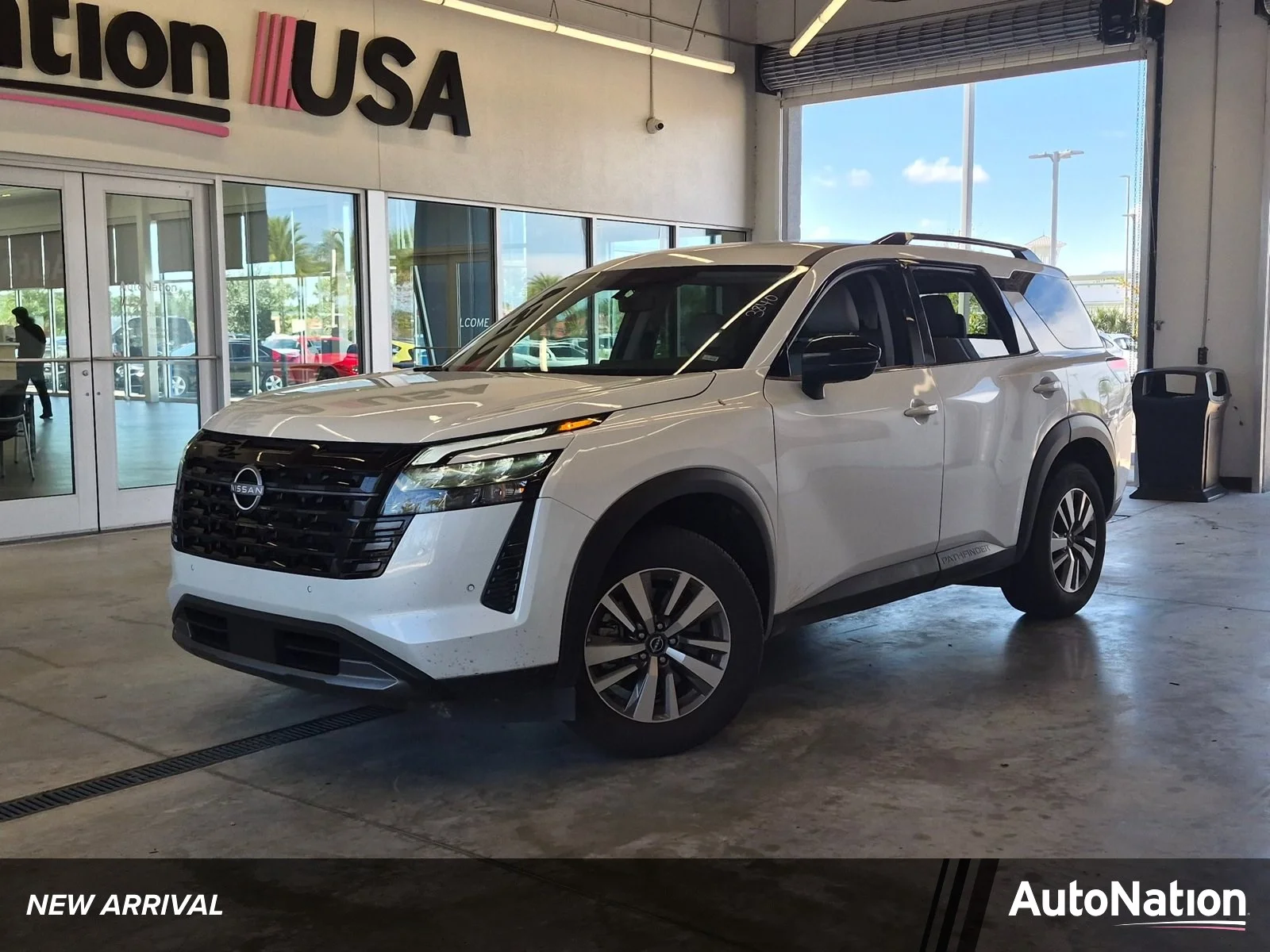2026 Nissan Pathfinder SL
