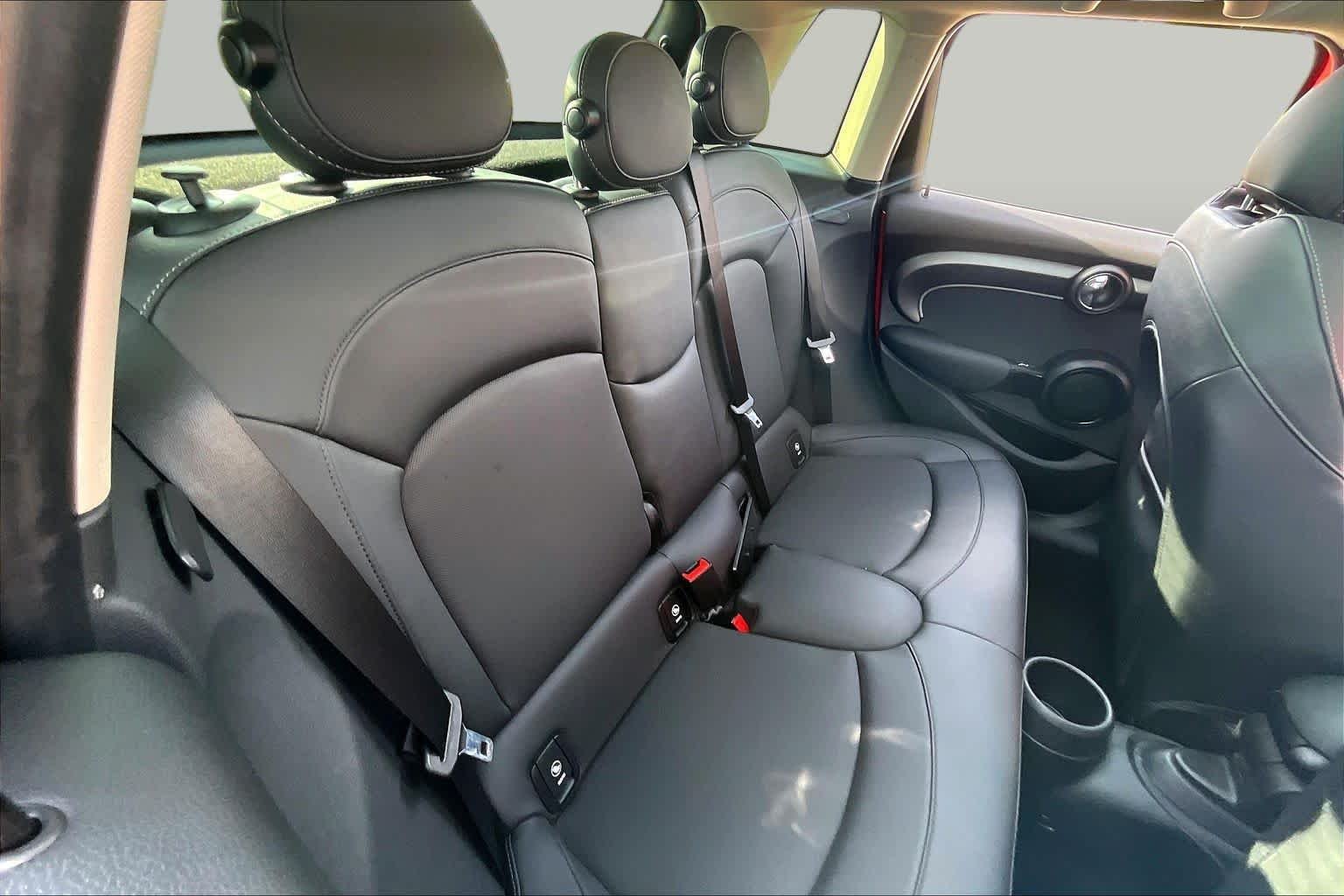 Used 2024 Chili Red MINI Cooper S image 19