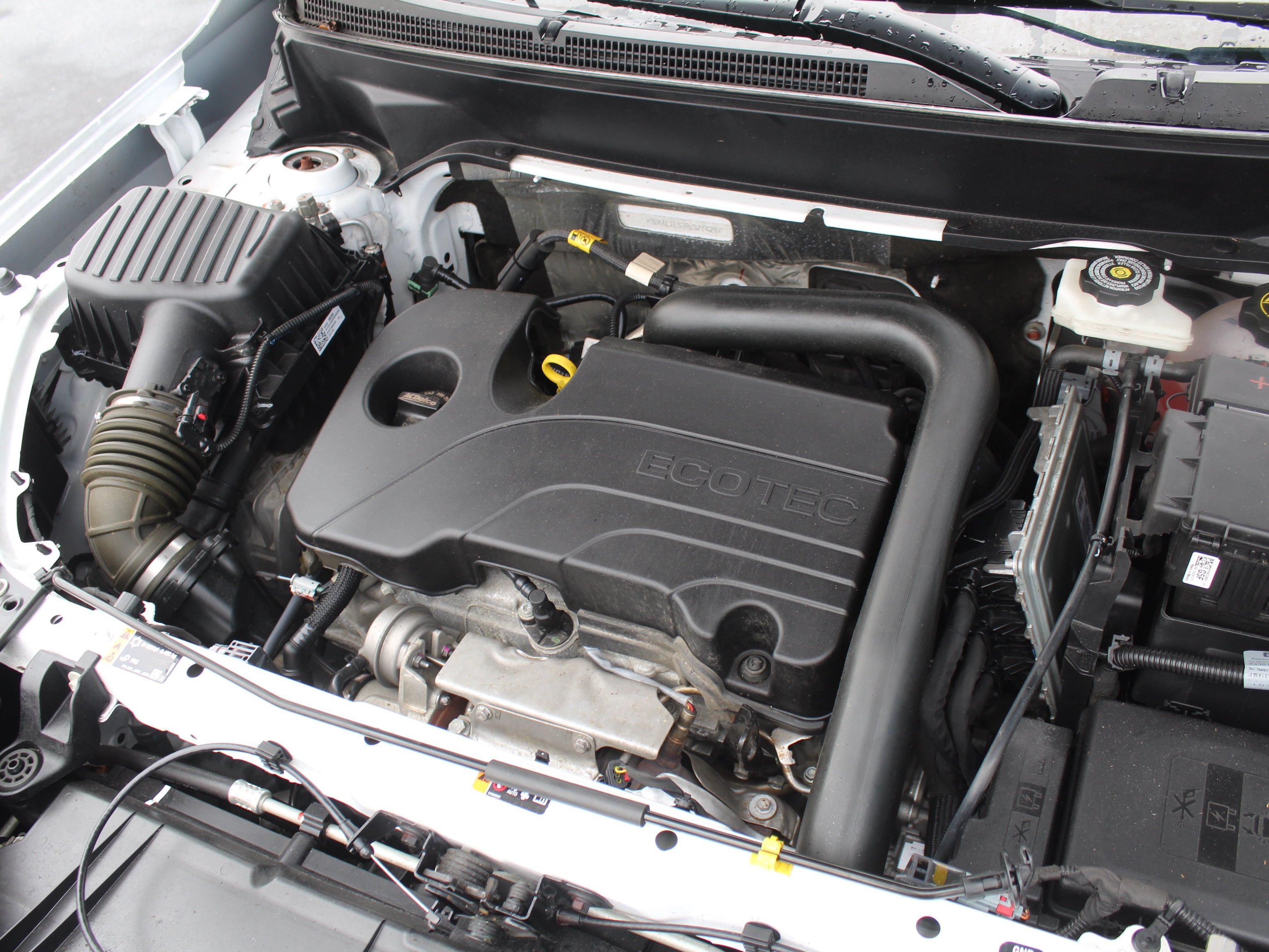 2024 GMC Terrain SLE - Photo 30