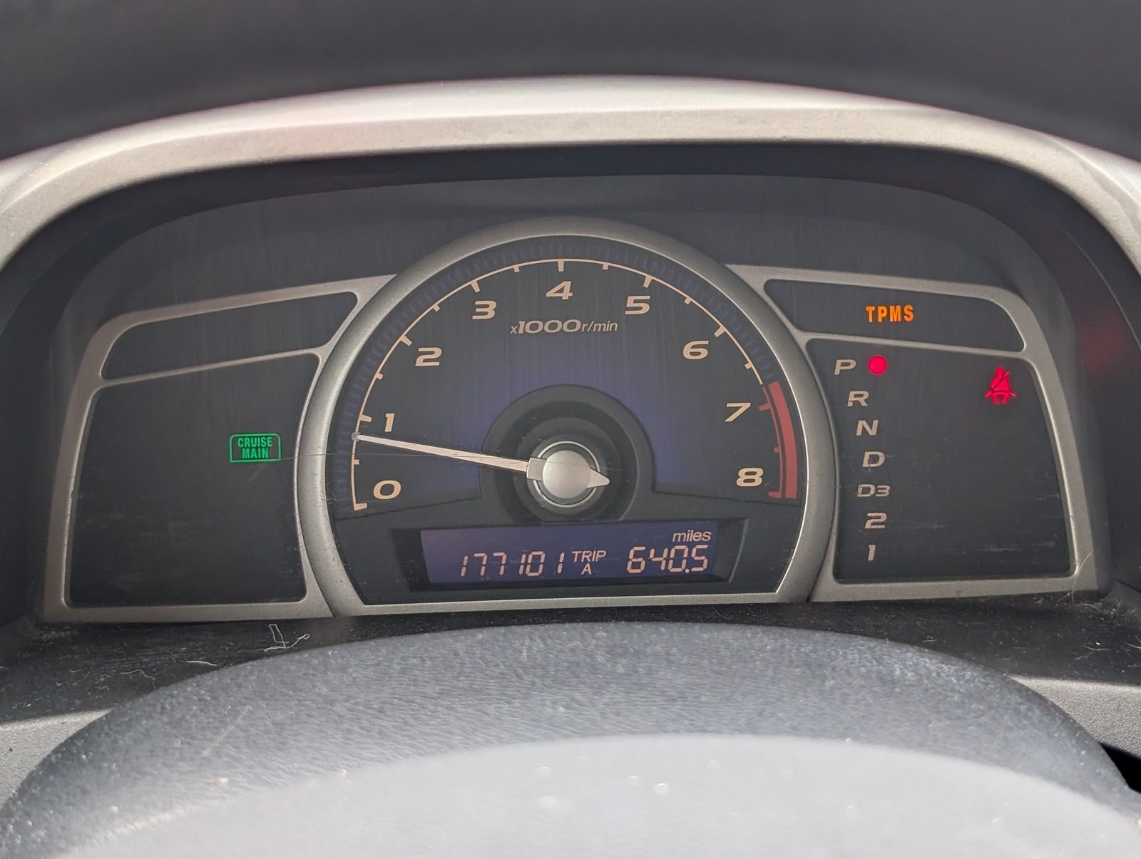 Used 2011 Champagne Honda LX image 19